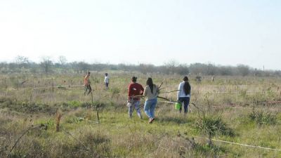 M�s de 300 familias tomaron tierras en Moreno, a la vera de la Ruta 25