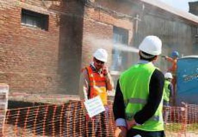 Colectividades advierten riesgo de demolici�n de 