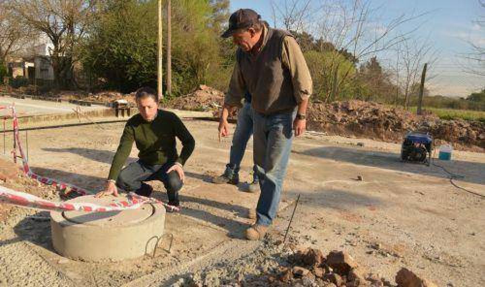 Gray supervis� obras viales en Monte Grande y El Jag�el