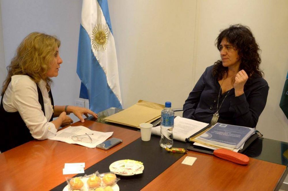 Alejandra Lordn: Est claro que la ministra Ortiz antepone los derechos de las pacientes