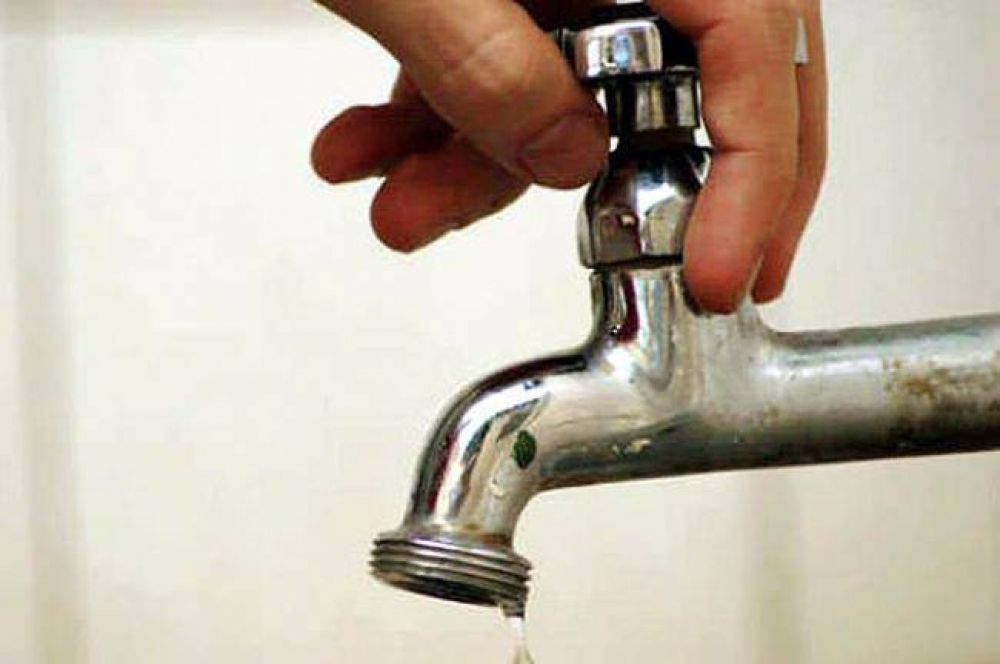 Intervienen redes maestras para llevar agua potable a viviendas Procrear