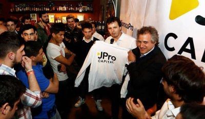 Felipe Miguel dio su apoyo a J�venes PRO Capital