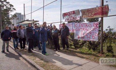 Estibadores portuarios reclamaron frente al Sheraton