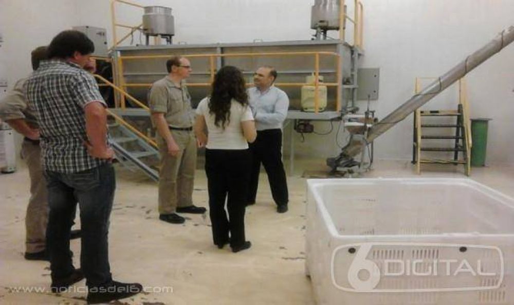 A sugerencia de Passalacqua, empresa alimenticia l�der visit� la provincia para analizar trabajos con productos misioneros