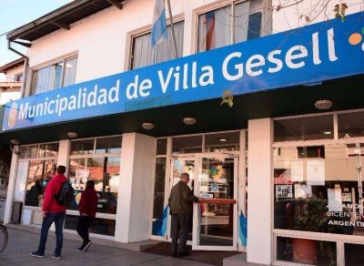 Barrera decreta el pase a planta permanente de 80 trabajadores municipales
