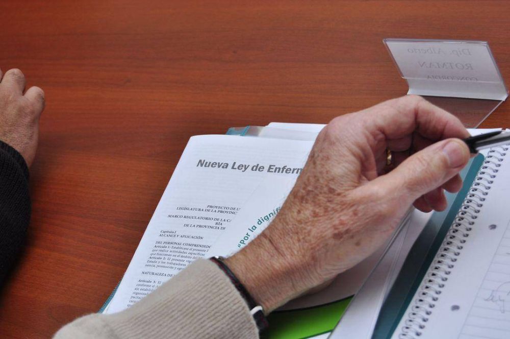 El Ministerio de Salud y ATE fueron convocados por Diputados para debatir los cambios a la Ley de Enfermer�a 