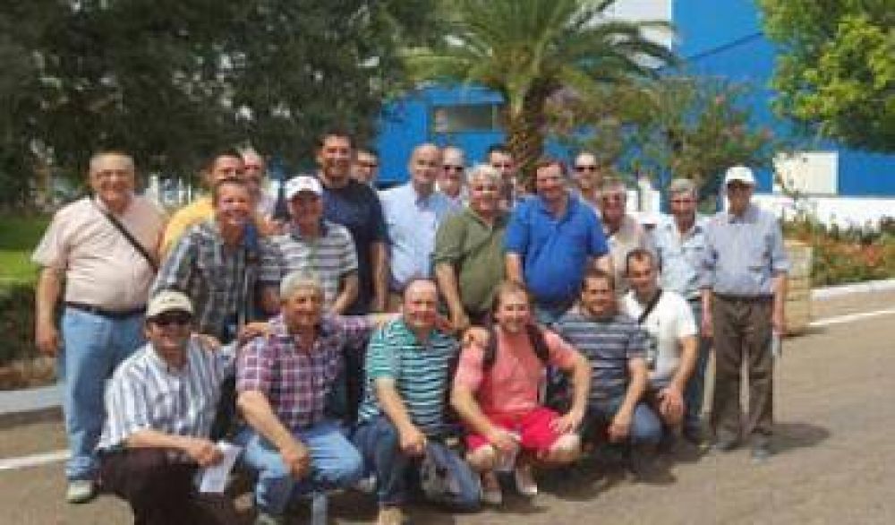 Sergio U�ac viaja a Europa para acompa�ar a productores de tomate