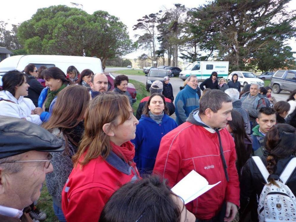 Vecinos cortaron la ruta 11 para pedir que no cierre el Centro de Salud
