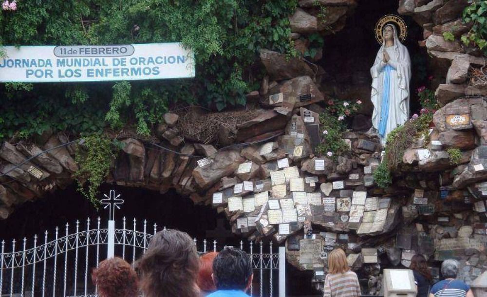 Dejaron la capilla de la Gruta de Lourdes a media luz: robaron lmparas de bajo consumo