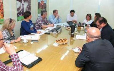 Ministerios de Agroindustria y Salud acuerdan medidas para control de alimentos en territorio bonaerense