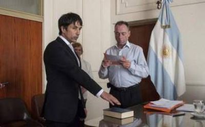 Lan�s: Gorrini jur� como Defensor del Pueblo