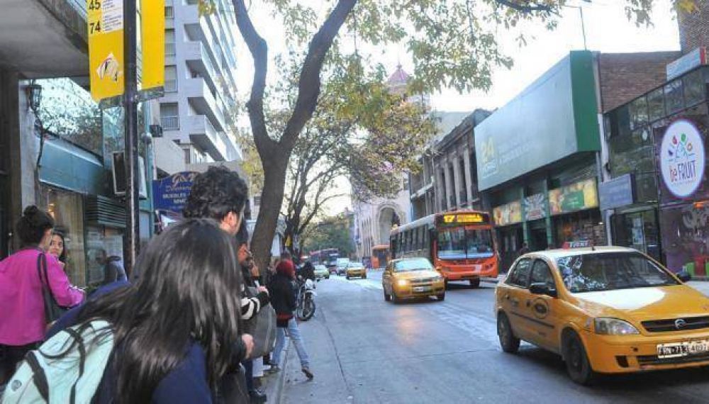 Autobuses Santa Fe levant� las asambleas en punta de l�nea