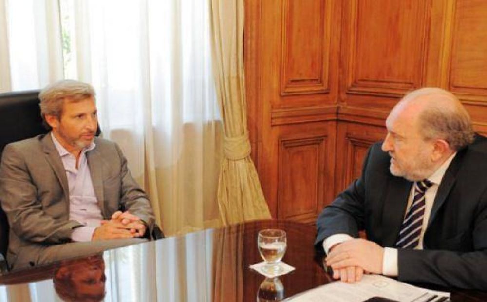 En b�squeda de fondos, Verna se re�ne con Frigerio