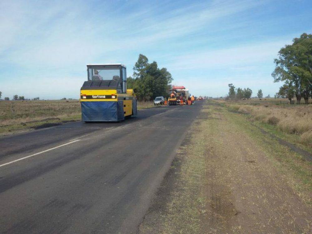Vialidad trabajos de rehabilitaci�n de calzada en la 191