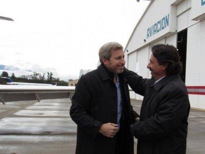 Gustavo S�enz entabl� una reuni�n con Rogelio Frigerio