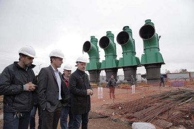 Mart�n supervis� el avance de obra de la nueva Estaci�n de Bombeo