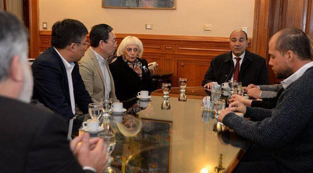 Inter�s chino en las alternativas de la industria azucarera local