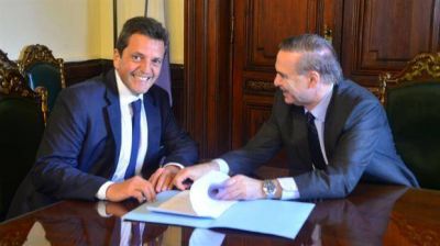 Sergio Massa y Miguel Pichetto volvieron a mostrarse juntos, esta vez en el Senado