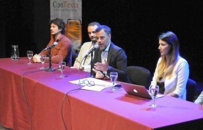 Rey present� a la comunidad jur�dica el Plan de Gesti�n Transparente