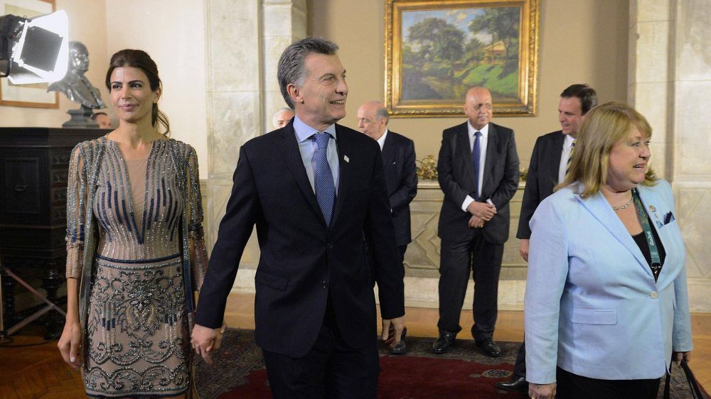 Con la mira puesta en las inversiones, Macri inicia su gira por Qatar y China