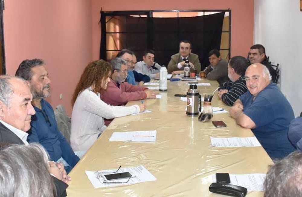 La Intersindical apuesta a las paritarias sectoriales