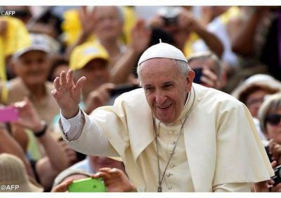 Jes�s indica el camino a seguir para ir al encuentro de quien est� solo y necesitado. Catequesis del Papa