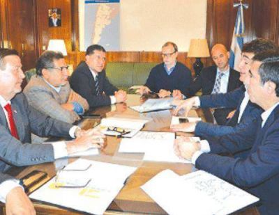 Dietrich le confirm� a Casas la continuidad de las obras viales
