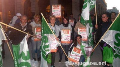 Nueva protesta sindical en la puerta del Paseo Aldrey