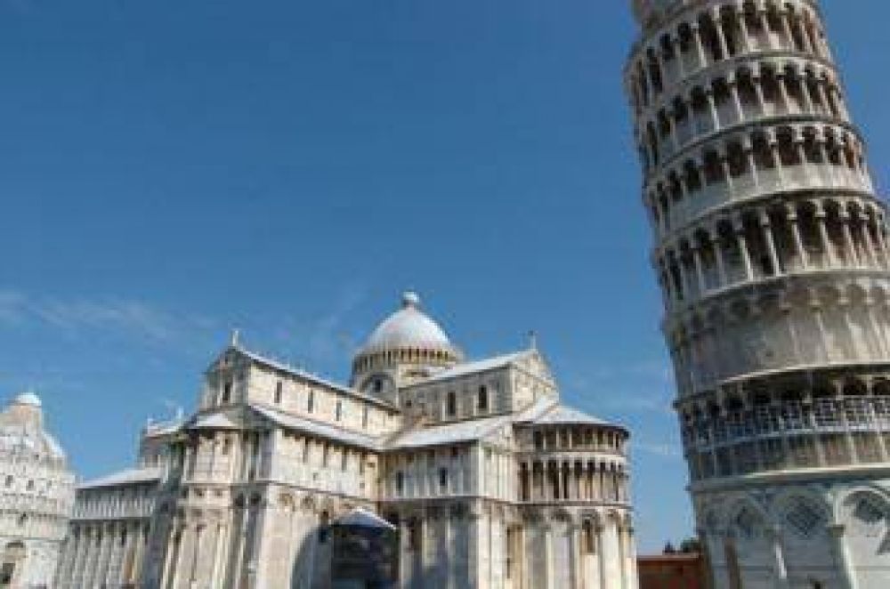 Ciudadanos de Pisa recaudan firmas para referndum sobre la construccin de una mezquita