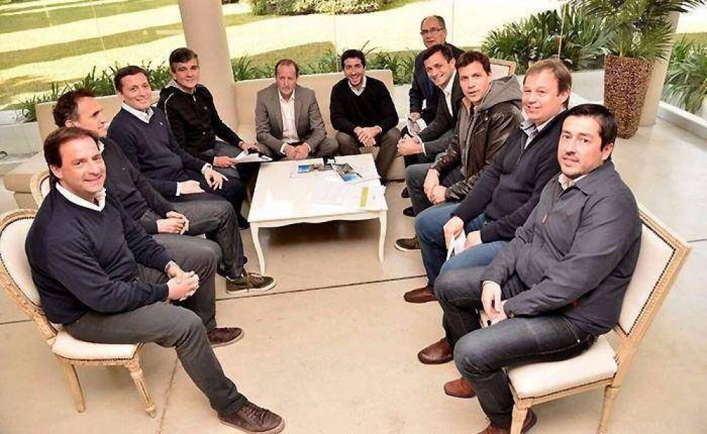 El peronismo �renovador� convoca a una reuni�n sin Gioja ni Scioli