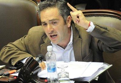 Larroque pidi� respuestas por el ataque a la UB en La Plata