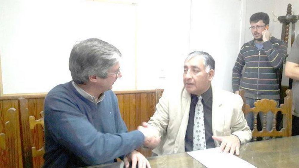 El Intendente Ongarato puso en funciones a Juan Colihueque como Juez Municipal de Faltas