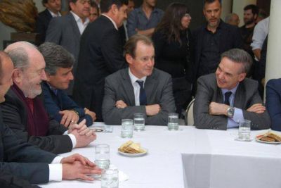 �Queremos ayudar al Gobierno Nacional pero sin dejar de ser peronistas�