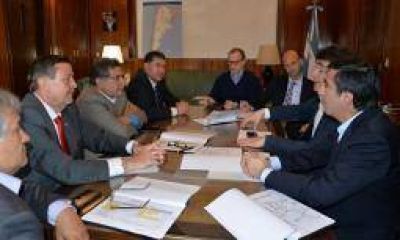 Casas y Beder gestionaron reactivaci�n de obras ante Naci�n