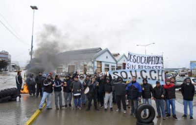 Luego de 17 d�as, el SOUCCh levant� el piquete en el puerto