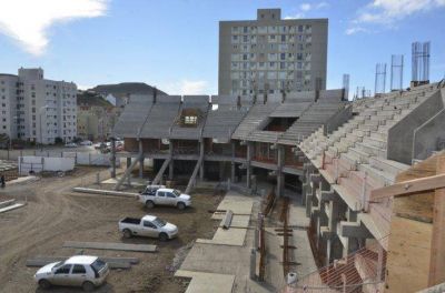 Linares volvi� a reclamar por las obras que est�n paralizadas por la desidia de Naci�n