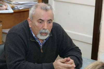 Sigue la medida de fuerza de los m�dicos en el Hospital Pintos