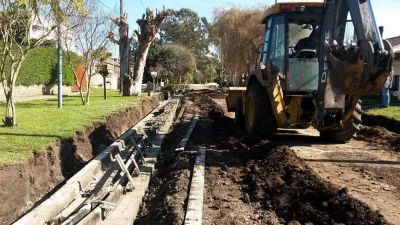 Contin�an las obras de cord�n cuneta en el barrio Jos� Manuel Estrada