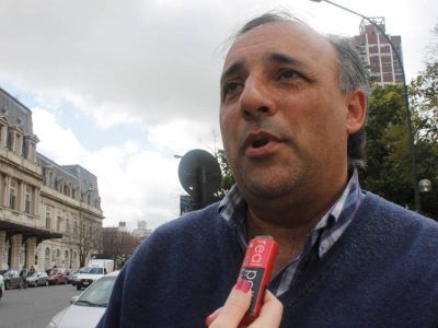 Fernando Corsiglia: �Estamos esperando que nos llamen a discutir salarios seriamente�