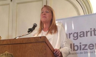 Stolbizer present� su libro junto a Vidal y a Massa