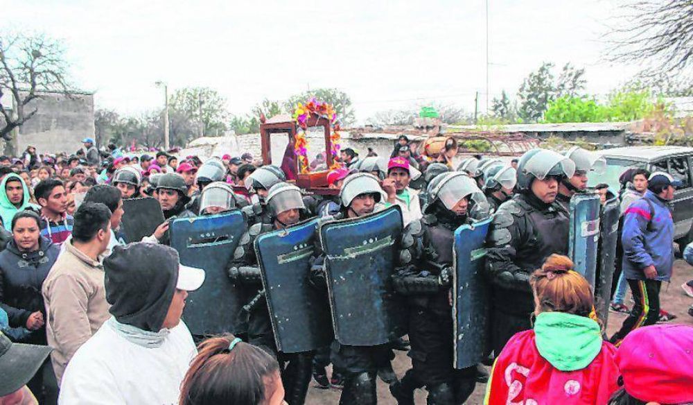 San Gil convoc� a m�s de 25 mil fieles y devociones