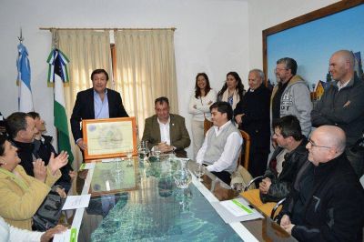 Provincia entreg� aportes para proyectos comunitarios