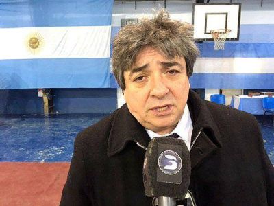Becerra cuestion� la �actitud destructiva� de ediles opositores