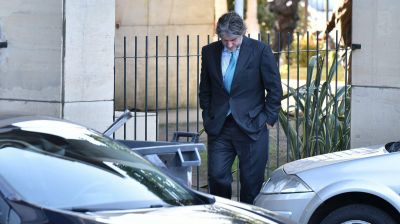 Amado Boudou, procesado por la compra de autos de lujo en Econom�a