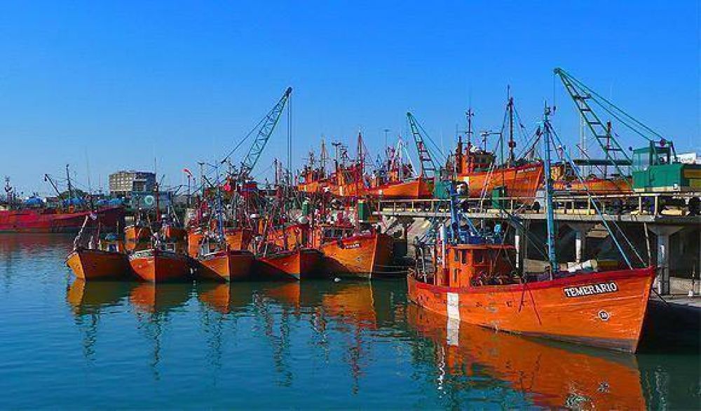 La CGT local, liderada por Vttimo, adhiere a la suspensin de actividades en el puerto