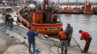 San Antonino: eran seis tripulantes y sigue la b�squeda de los desaparecidos