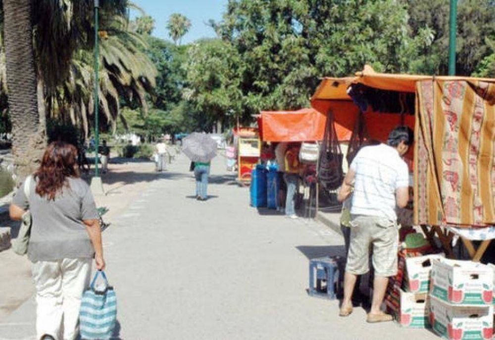 Ya son 600 los vendedores ambulantes registrados para trabajar durante el Milagro