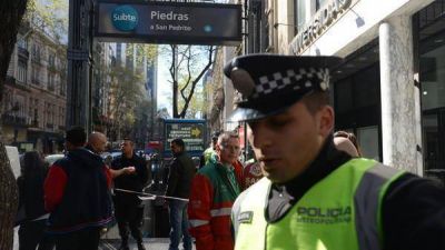 Subtes: por cambios en la vigilancia, amenazas de paro