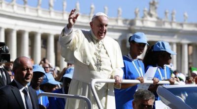 Papa Francisco: No es digno de un cristiano �pasar de largo� frente a la pobreza