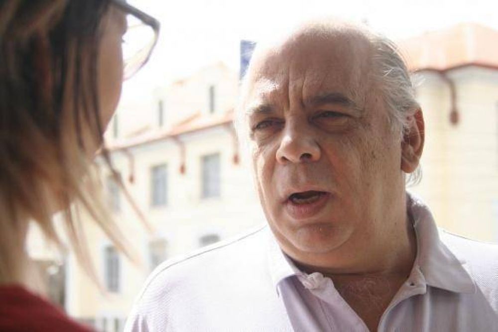Giubetich : el martes se pagar�an sueldos y el mi�rcoles firmar�a comienzo de obras con Naci�n
